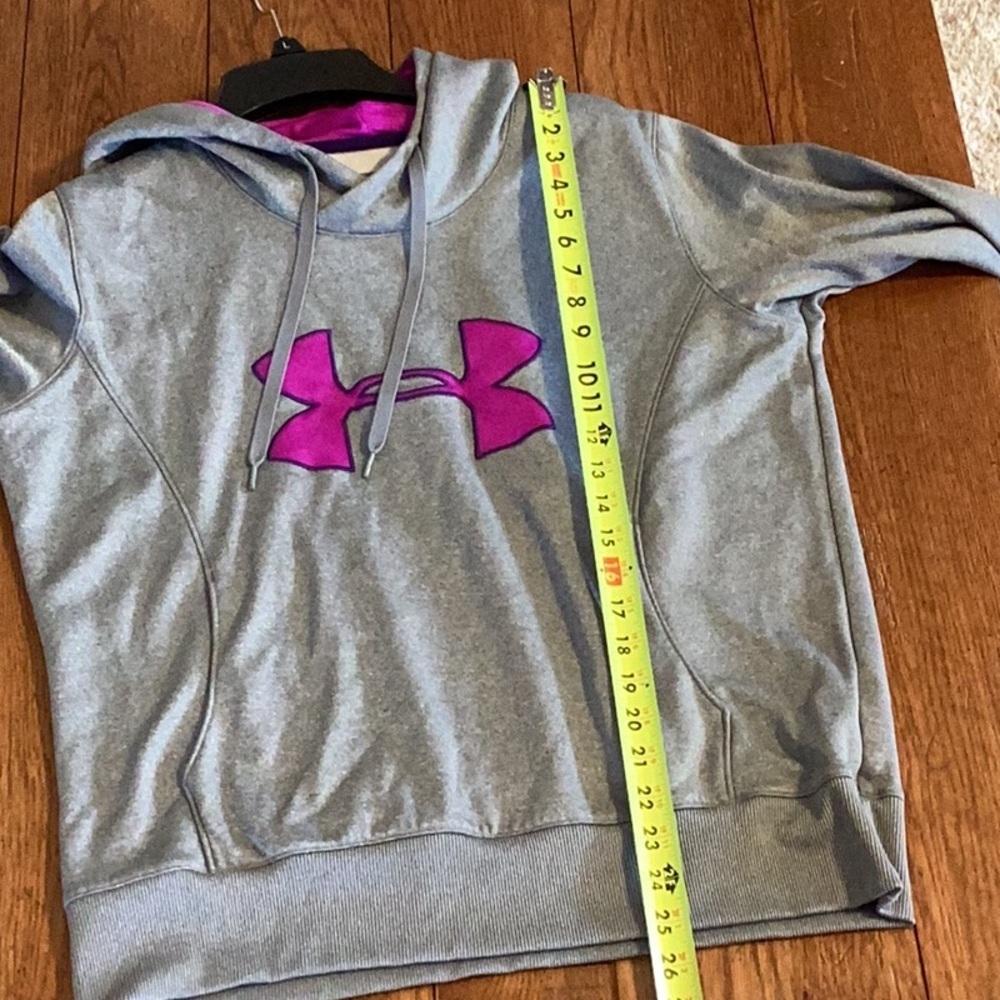Under Armour storm, gray Hoodie with neon pink Emblem. Women’s size large - Picture 8 of 12